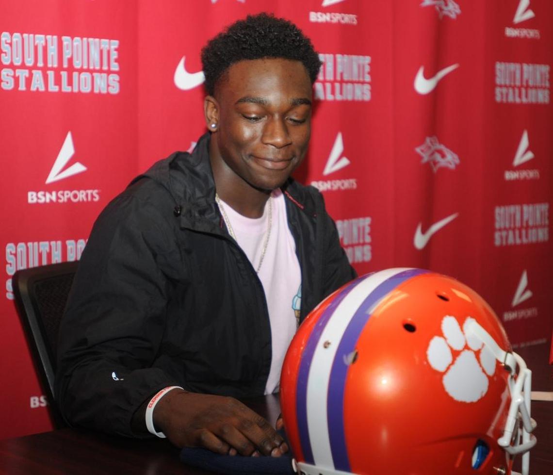 Top South Carolina prospect Derion Kendrick of South Pointe High has committed to Clemson, where he could play wide receiver ... or not.