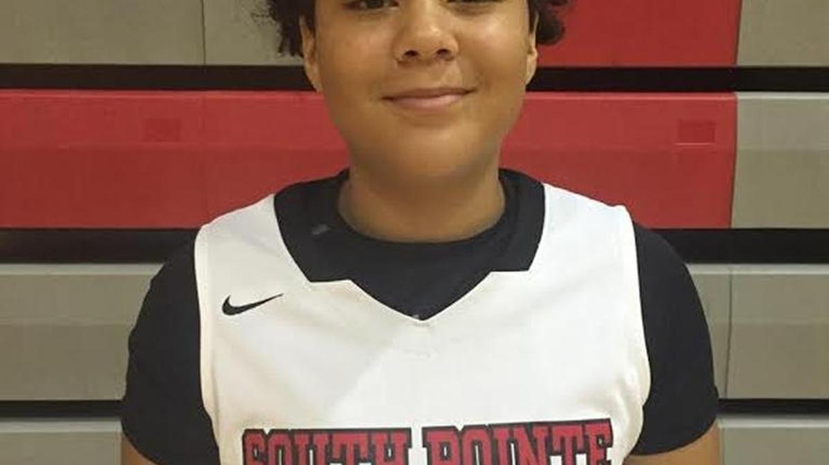 South Pointe Stallions girls basketball player Izzy Clark