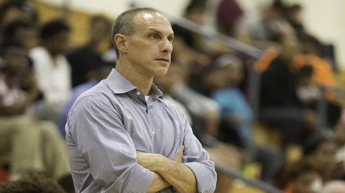 Butler High boys basketball coach Myron Lowery watches his Bulldogs, No. 5 in the Observer’s Sweet 16, defeat North Rowan Tuesday