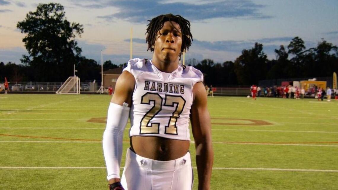 Harding’s Quavaris Crouch: Here’s why top recruit plans less running, ‘more hitting’