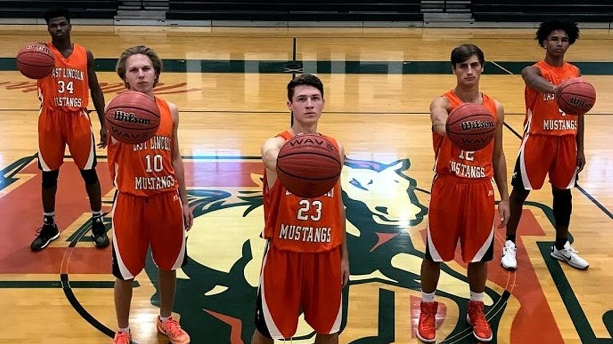 East Lincoln’s boys basketball team scored more than 100 points in Tuesday’s win over Catawba Bandys