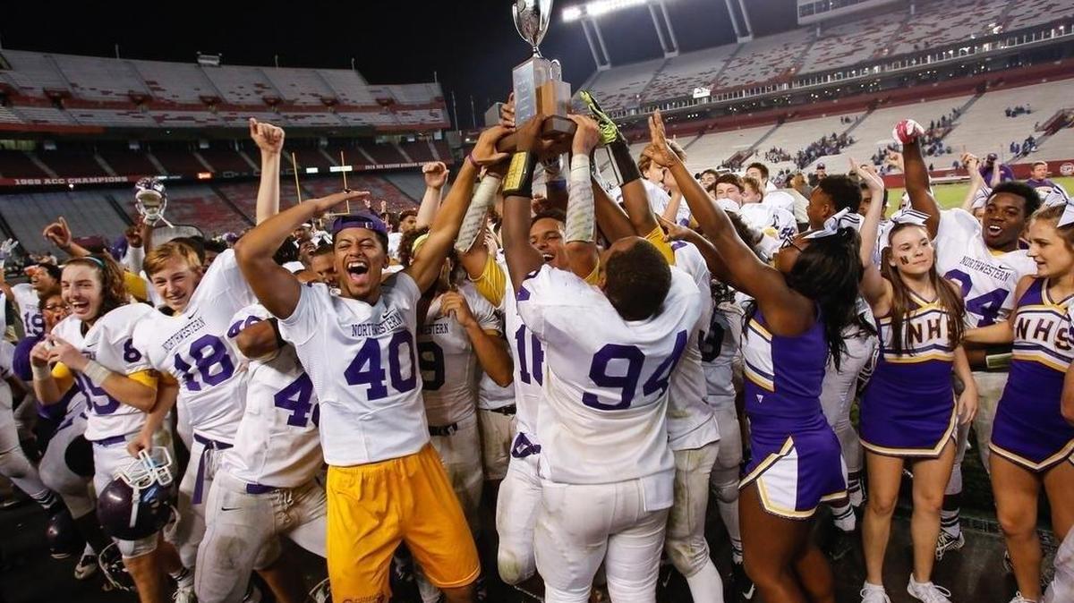 Northwestern beats Lexington for the 4A Division State Championship, 12-12-2015.