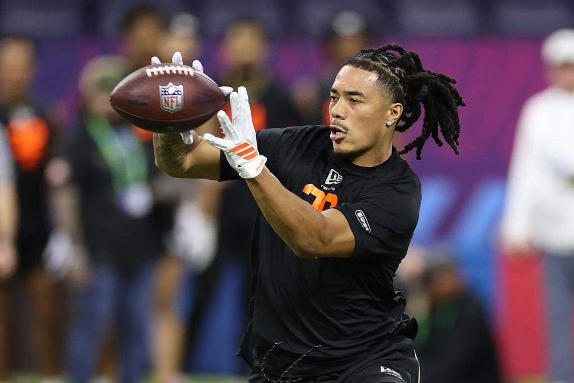 Makai Lemon of the Southern California Trojans participates in a drill during the 2026 NFL Scouting Combine at Lucas Oil Stadium on February 28, 2026 in Indianapolis, Indiana.
