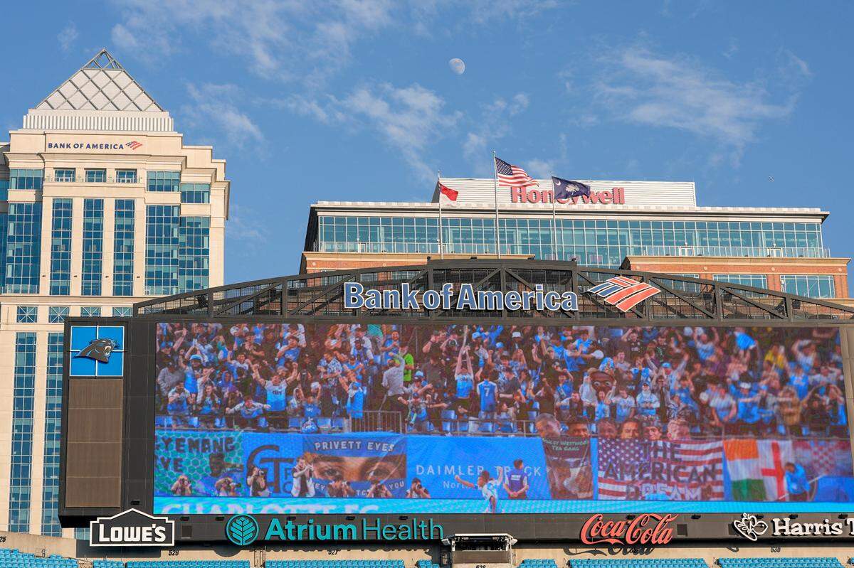 Jul 5, 2025; Charlotte, North Carolina, USA; The moon over the stadium during the first half between Charlotte FC and Orlando City at Bank of America Stadium. Mandatory Credit: Jim Dedmon-Imagn Images