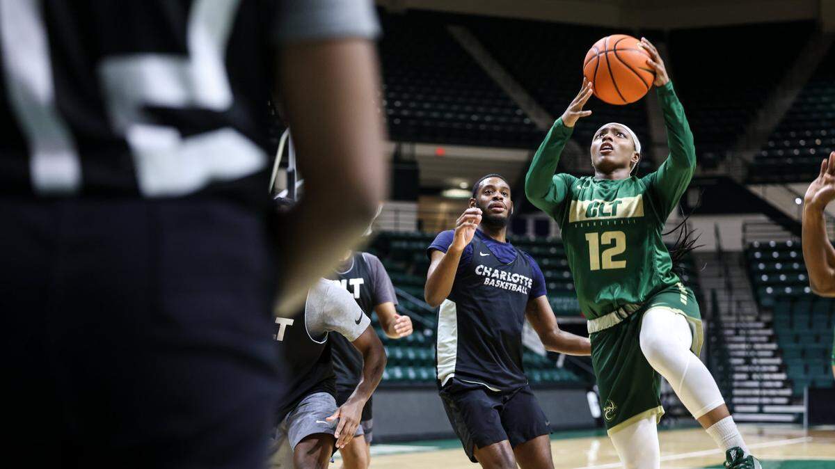 Charlotte 49ers Mikayla Boykin shoots during practice at the Halton Arena at in Charlotte, N.C., on Wednesday, November 2, 2022.