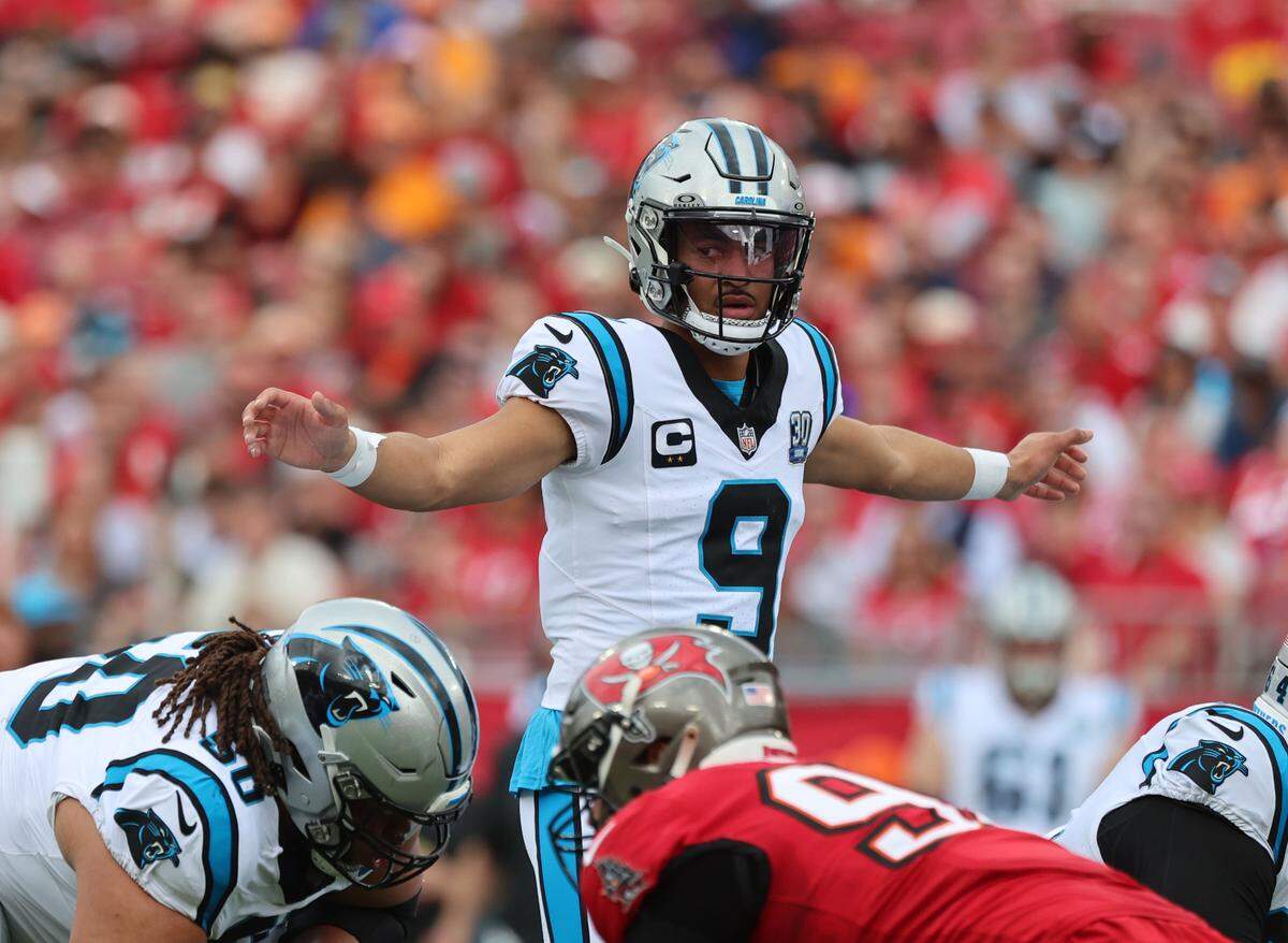 Carolina Panthers quarterback Bryce Young (9) calls a play against the Tampa Bay Buccaneers during the first quarter at Raymond James Stadium in Tampa, Fl. on Sunday Dec 29, 2024