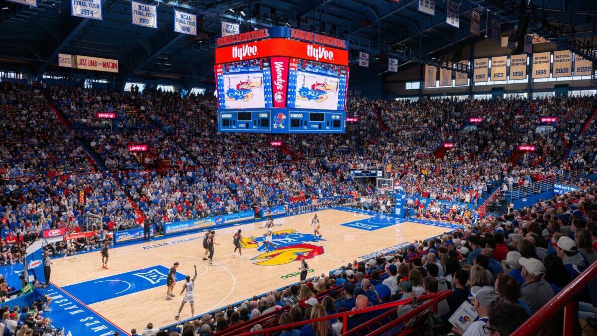 Rock Chalk! Warum Kansas den besten Heimvorteil im College-Basketball hat