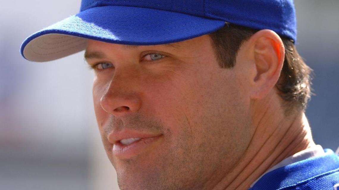 The Chicago White Sox have hired former major league All-Star and Gold Glove second baseman Mark Grudzielanek to manage its Triple-A affiliate, the Charlotte Knights of the International League.