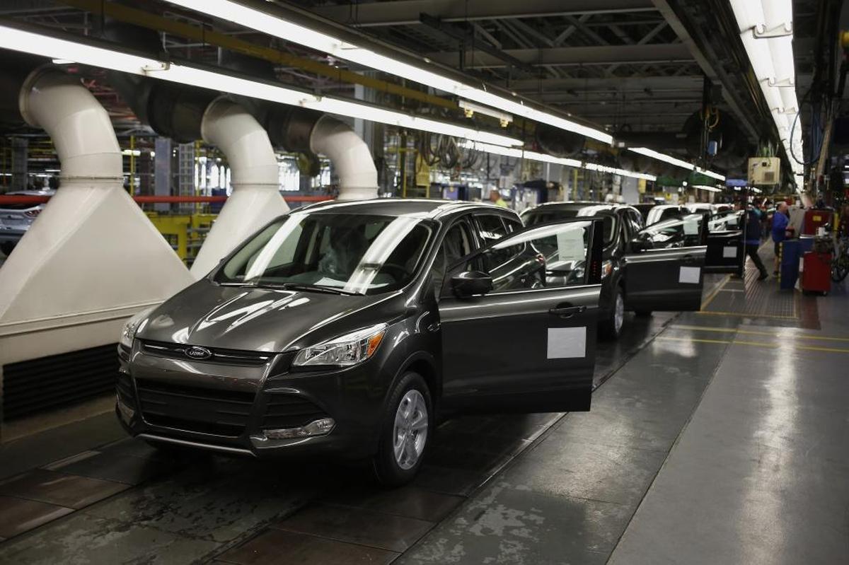 Ford Escapes roll off an assembly line in Louisville, Kentucky. The Escape was Ford’s top-selling SUV in January.