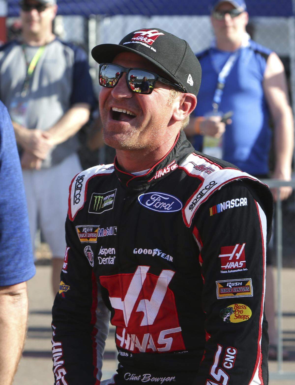 Clint Bowyer qualifies for Sunday's NASCAR Cup Series auto race on Friday, March 17, 2017, in Avondale, Ariz. (AP Photo/Rick Scuteri)