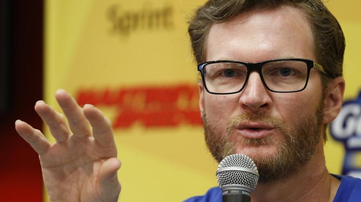Dale Earnhardt Jr. said Sunday he still expects to race in February’s Daytona 500.