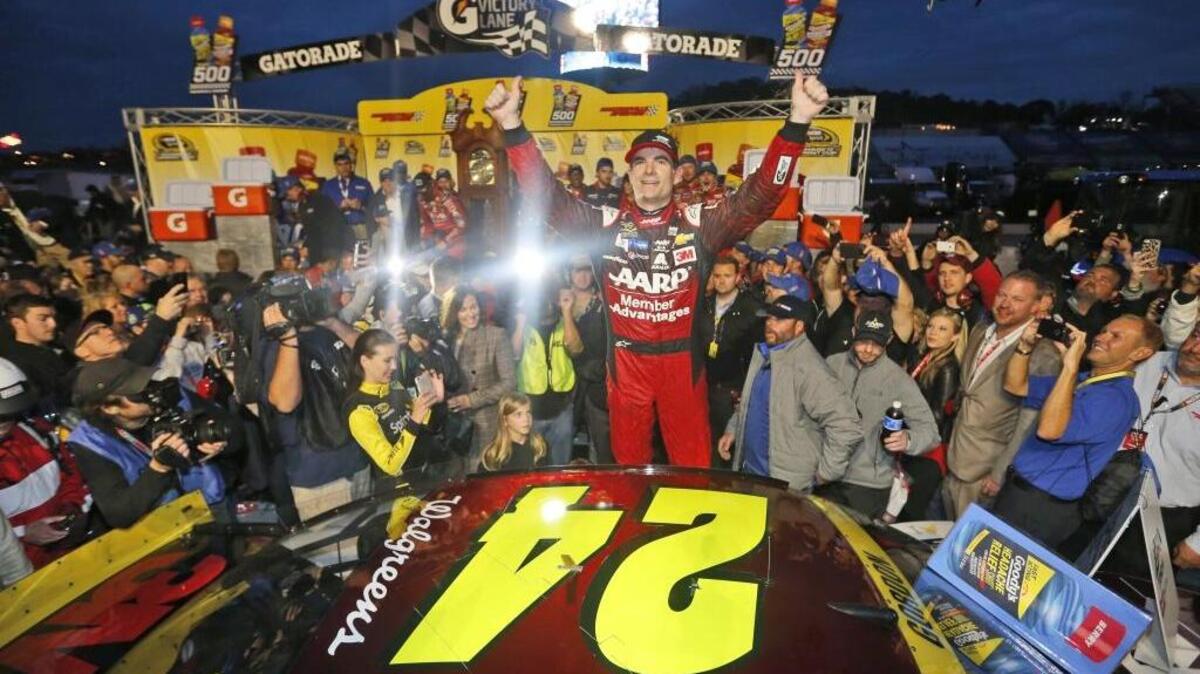 Jeff Gordon clinched a spot in the Chase final round with a victory at Martinsville on Nov. 1.