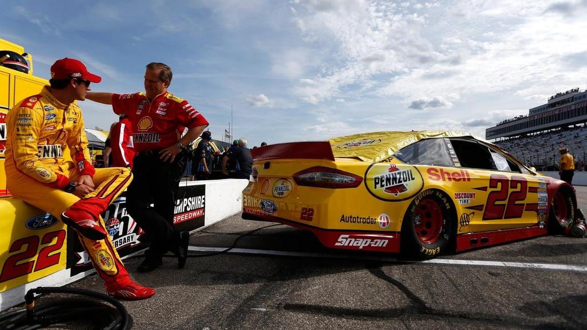 
Driver Joey Logano (left) and crew chief Todd Gordon have a working relationship that doesn’t require a lot of dialogue to thrive.
