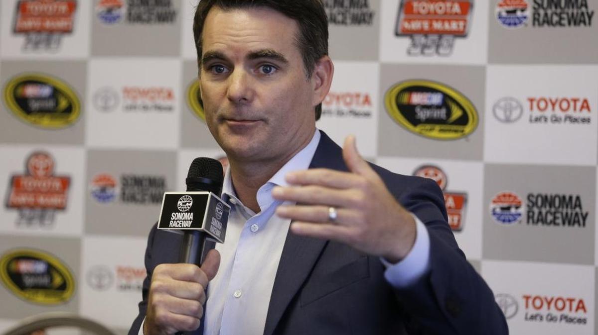Former Sprint Cup champion Jeff Gordon has agreed to drive the No. 88 Chevrolet in Indianapolis if Dale Earnhardt Jr. isn’t recovered from concussion-like symptoms.