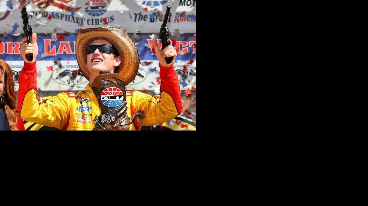 
Joey Logano, driver of the No. 22 Ford, is the defending champion of the NASCAR Sprint Cup series Duck Commander 500 at Texas Motor Speedway.
