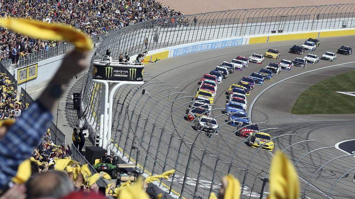 NASCAR could start 2019 with a new business model if plans to replace Monster Energy with a bundle of sponsors pans out.