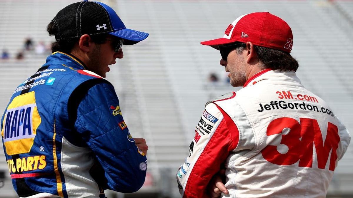 
Chase Elliott (left) will take over for Jeff Gordon (right) in the No. 24 Chevrolet for the 2016 NASCAR Sprint Cup Series season. But he still has some remaining goals for 2015. 
