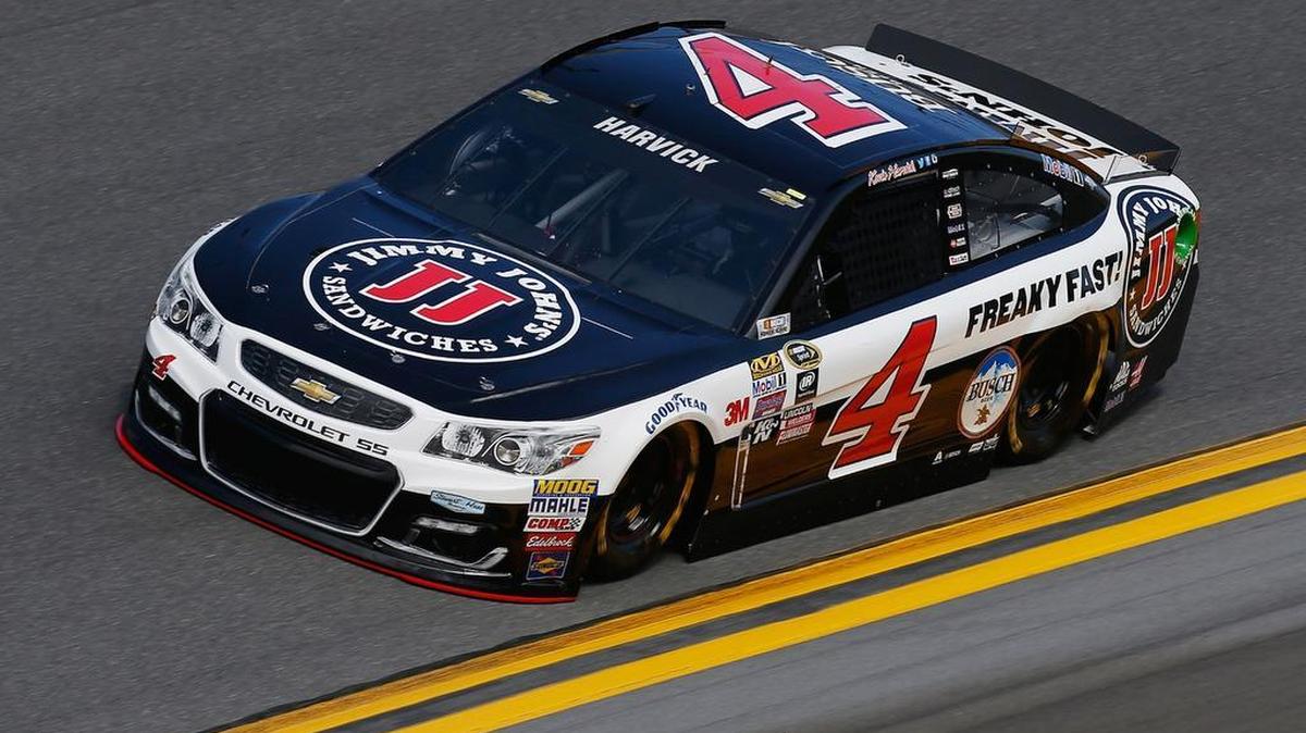 DAYTONA BEACH, FL - FEBRUARY 14: Kevin Harvick, driver of the #4 Jimmy John's Chevrolet, drives during qualifying for the NASCAR Sprint Cup Series Daytona 500 at Daytona International Speedway on February 14, 2016 in Daytona Beach, Florida. (Photo by Jeff Zelevansky/Getty Images)
