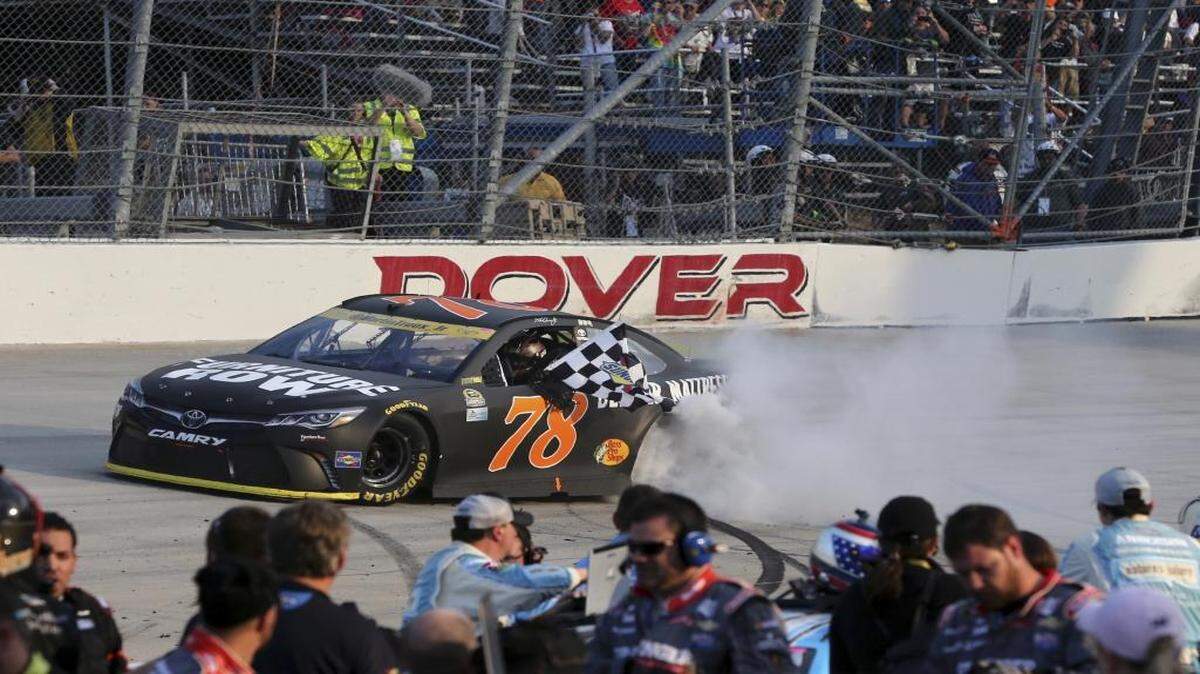 Martin Truex Jr.won last year’s October race at Dover. Last week, he managed to just avoid the major wreck at New Hampshire and rallied to finish fifth.