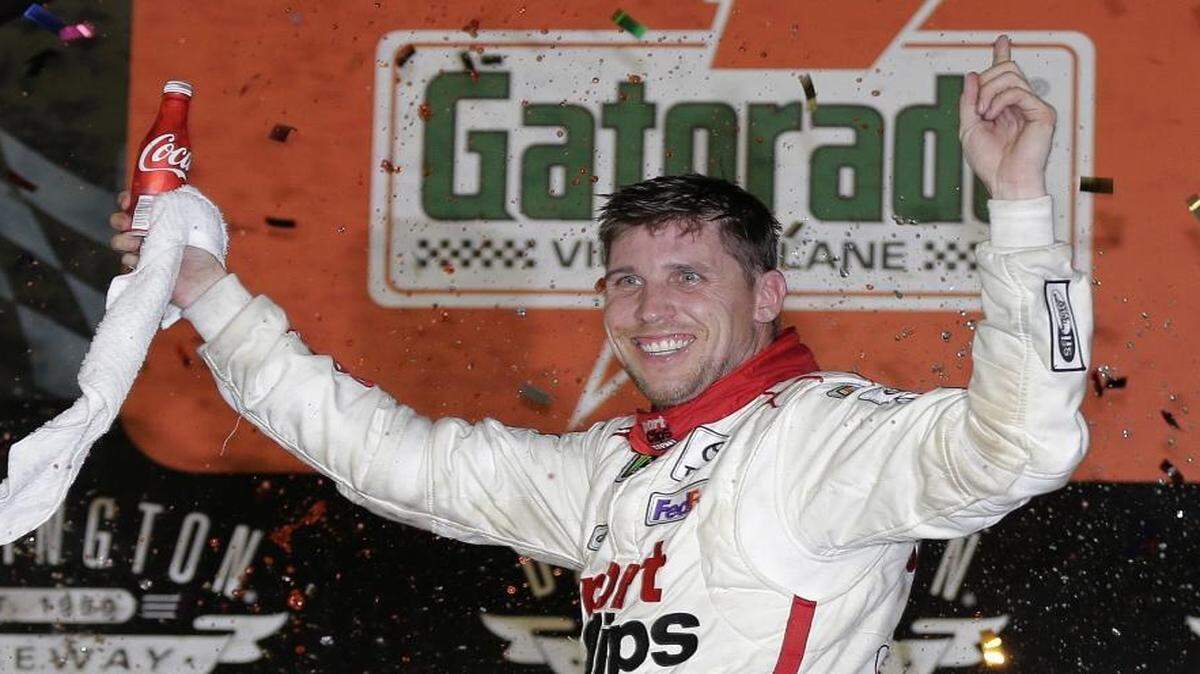 Denny Hamlin overcame a bad mistake entering pit road to chase down Martin Truex Jr. and win the Southern 500.