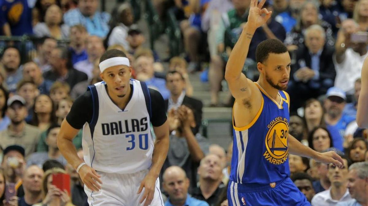 The Dallas Mavericks’ Seth Curry told a national TV audience Tuesday that he thought he was a better shooter than his brother, Stephen (right), of the Golden State Warriors.