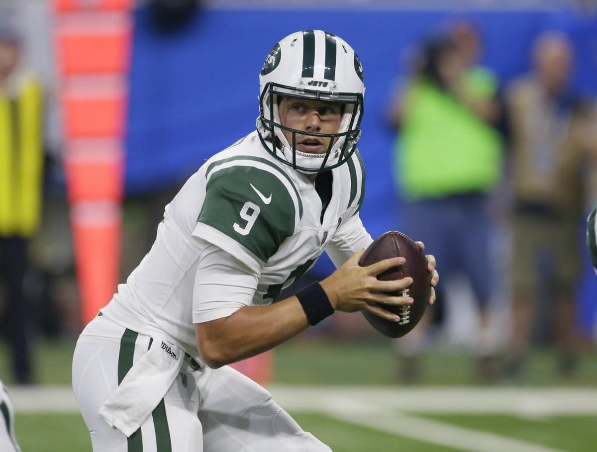 New York Jets quarterback Bryce Petty (9).