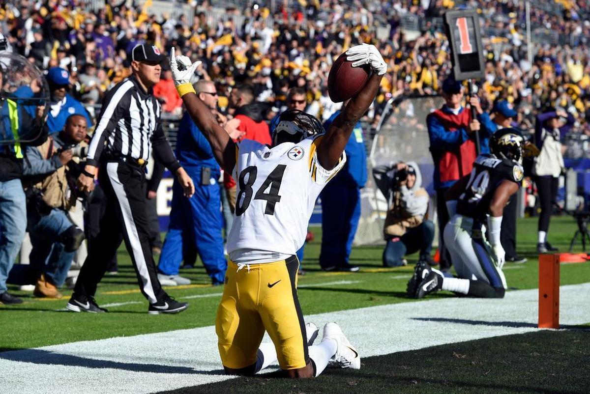 Pittsburgh Steelers receiver Antonio Brown is one of the NFL’s best, and his offseason workouts with Panthers quarterback Cam Newton taught both players the value of working harder than anyone else.