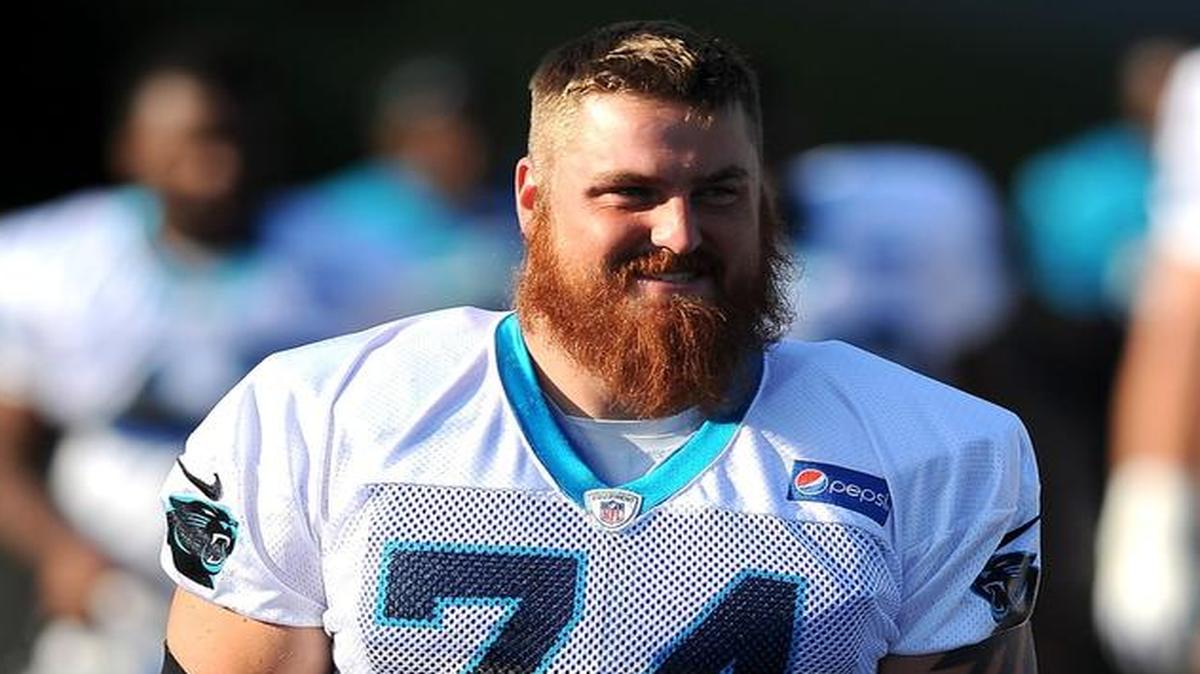 
Carolina Panthers right tackle Mike Remmers is the backup plan to center Ryan Kalil, if needed.
