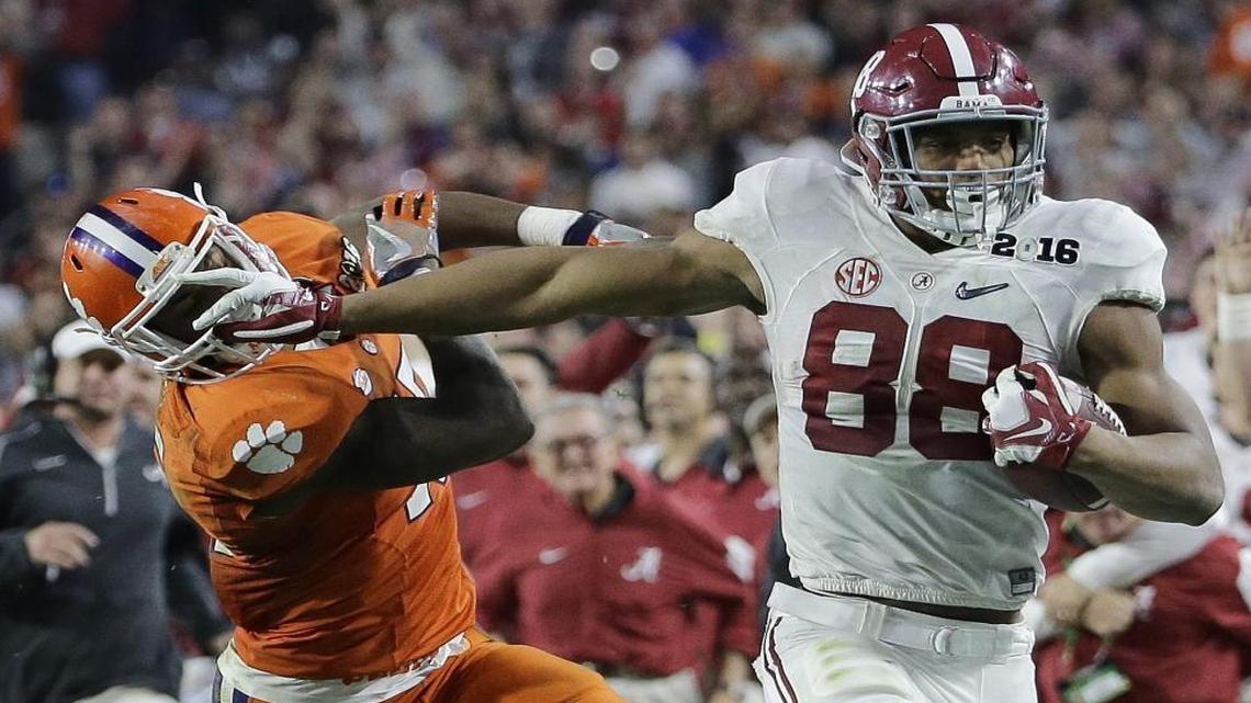 Alabama tight end O.J. Howard could be a starter from Day 1 if the Carolina Panthers select him at No. 8. But ...