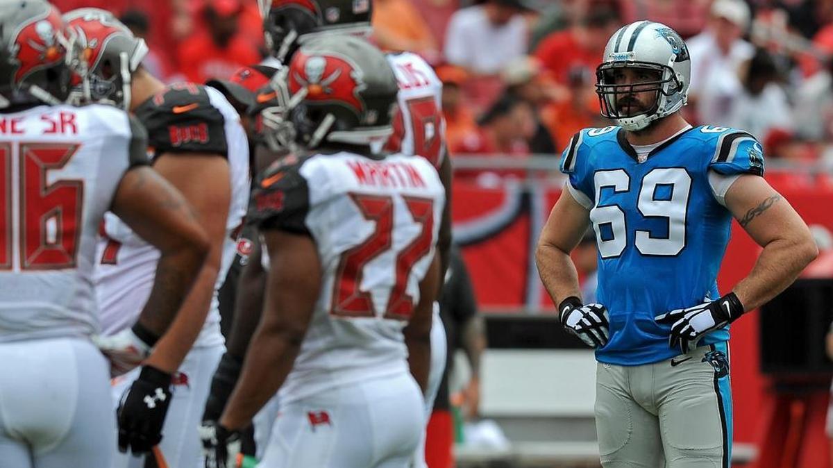 
Carolina Panthers defensive end Jared Allen, right, waits to line up against the Tampa Bay Buccaneers offense during first quarter action on Sunday, October 4, 2015 at Raymond James Stadium in Tampa, Fl. The Panthers defeated the Buccaneers 37-23. 

