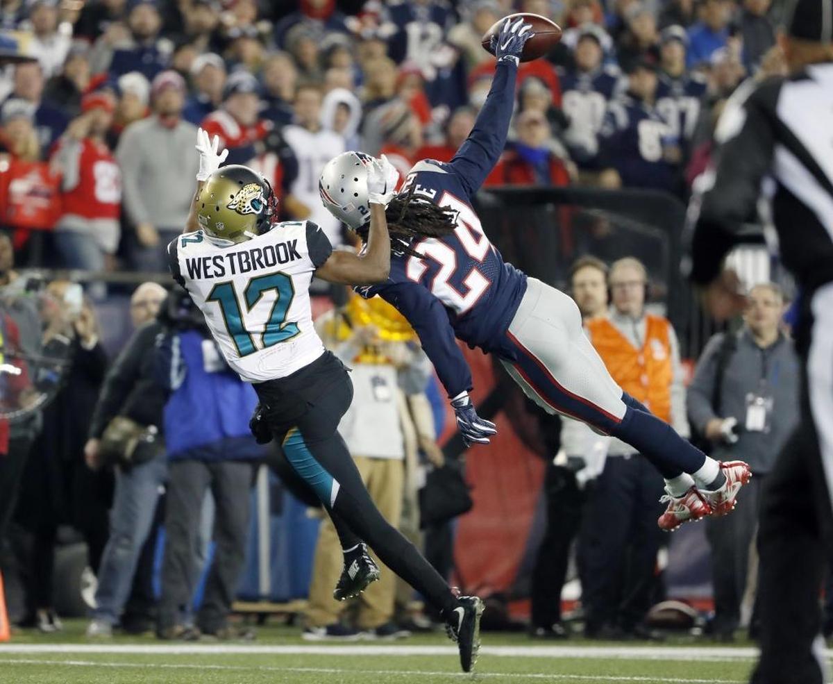 New England Patriots cornerback Stephon Gilmore (24) was still settling in during a Week 4 loss to the Panthers, but in the AFC Championship game he had a key pass breakup on a fourth-down target for Jacksonville Jaguars wide receiver Dede Westbrook (12).