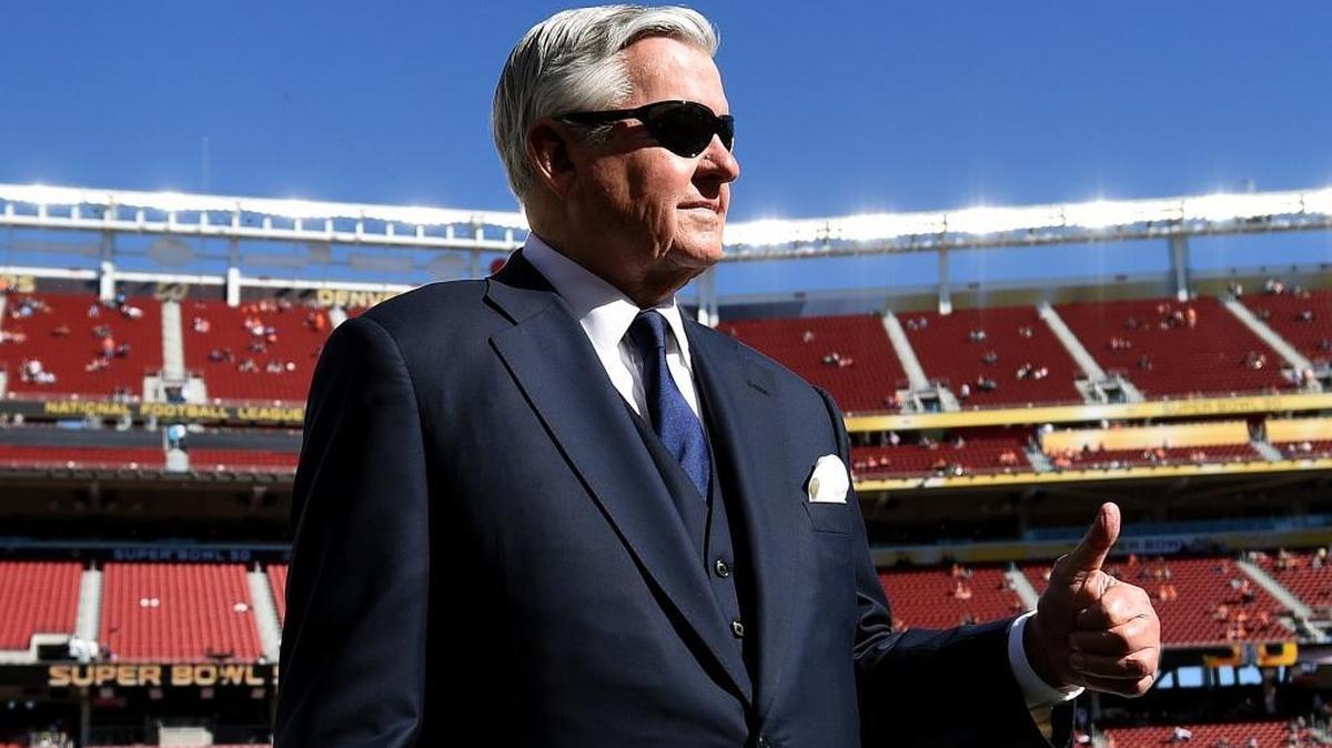 Carolina Panthers owner Jerry Richardson needs a second surgery after reinjuring his rotator cuff, which was repaired in March.