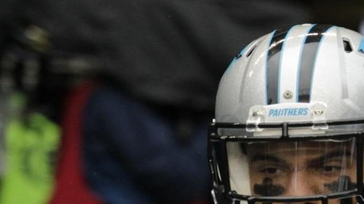 Carolina Panthers free safety Kurt Coleman was with the Eagles in 2013 and still knows the team’s defensive signals.