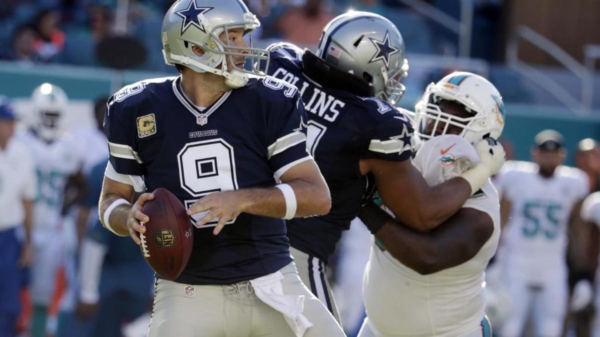 Dallas Cowboys quarterback Tony Romo (9) was effective against the Miami Dolphins in his first game back from a broken collarbone, but he was intercepted twice and vulnerable to pressure.