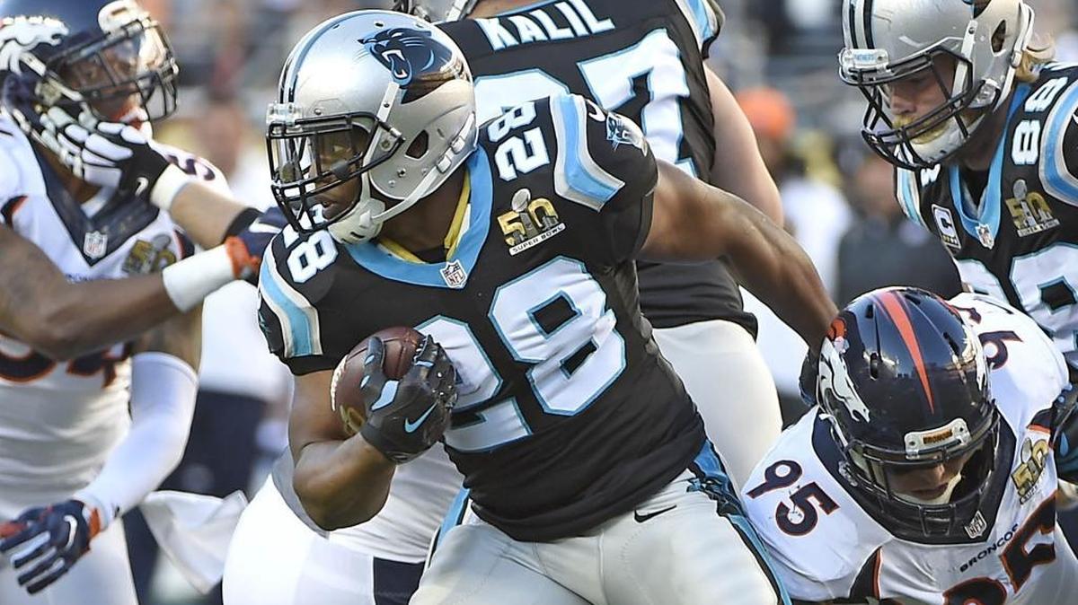 Jonathan Stewart (28) became the primary back for the Carolina Panthers in 2015, a role he is likely to have again in 2016 despite his large salary cap number.