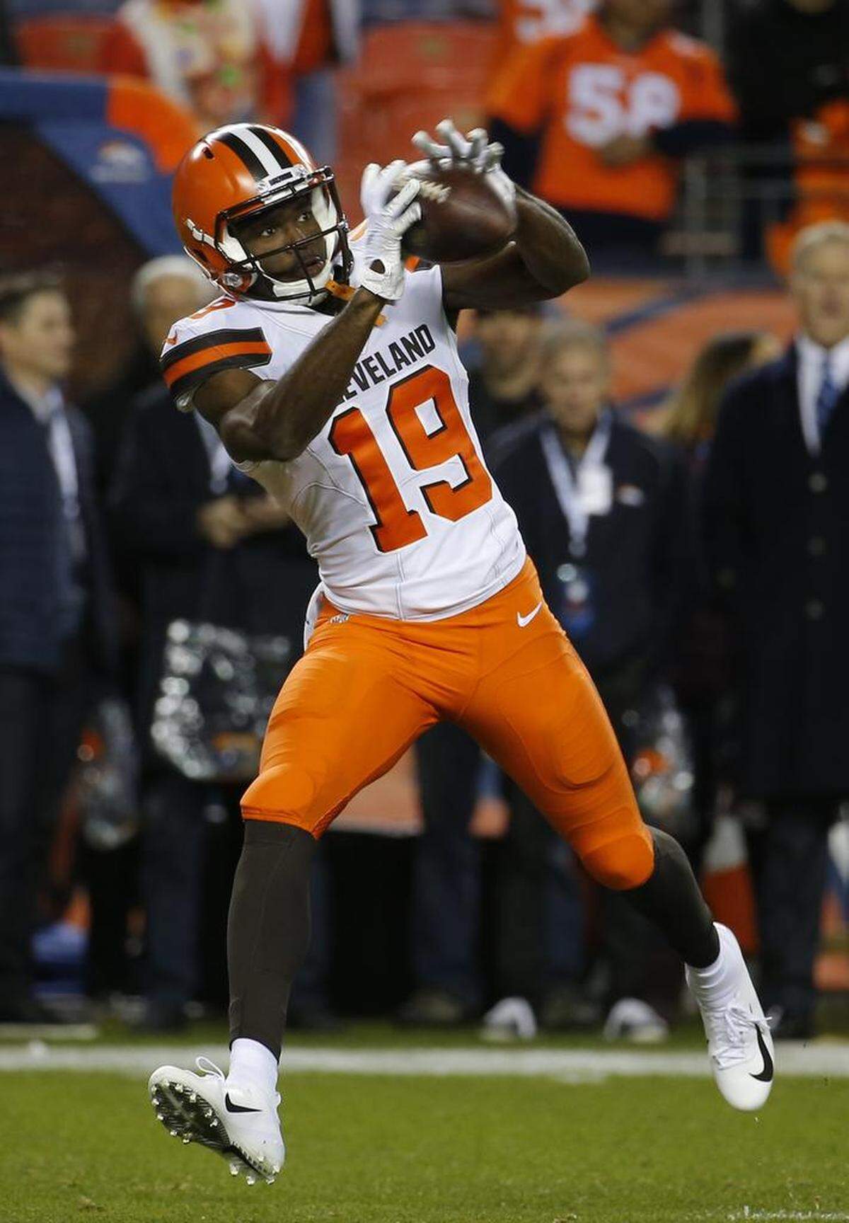 Cleveland Browns wide receiver Breshad Perriman (19) is a lightning-fast deep threat who will be a free agent this year.