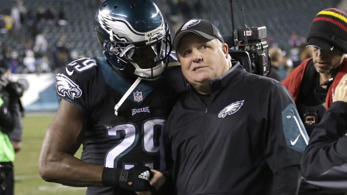 Philadelphia Eagles head coach Chip Kelly likes his offense to move fast and make defenses uncomfortable.