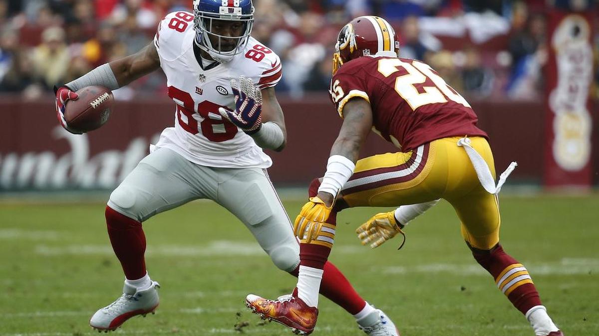 Former Independence and UNC wide receiver Hakeem Nicks (88) is back with the New York Giants, the team that drafted him, and possibly on his last shot in the NFL.