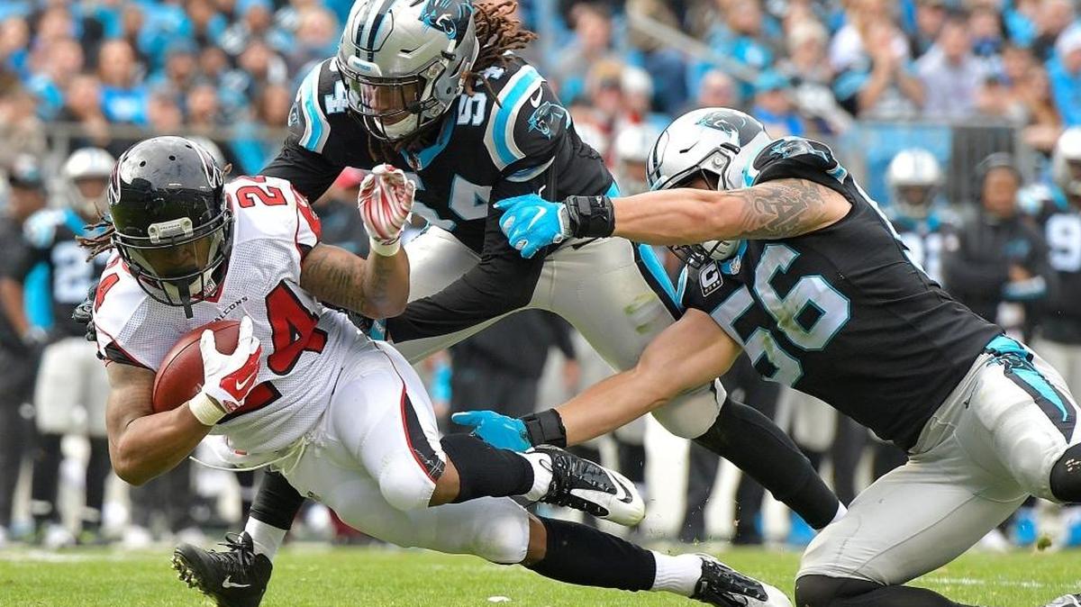 Carolina Panthers linebacker Shaq Thompson (54) trailed only Thomas Davis in tackles on Saturday, and his versatility in the Panthers’ schemes is promising.