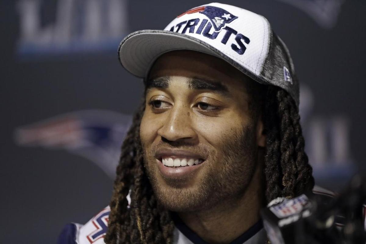 New England Patriots cornerback and former South Carolina standout Stephon Gilmore had an interception in Sunday’s playoff win over Los Angeles Chargers.