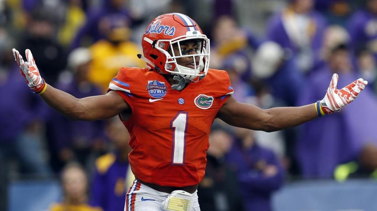 Florida defensive back Vernon Hargreaves (1) celebrates after he intercepted a pass to secure the Gators’ 28-20 over East Carolina late in the second half of the Birmingham Bowl.