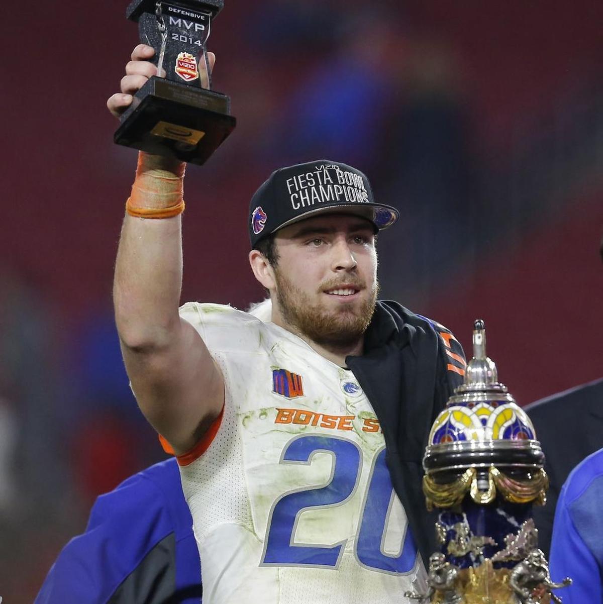 Boise State’s Tanner Vallejo is the only linebacker to reportedly meet with Carolina.