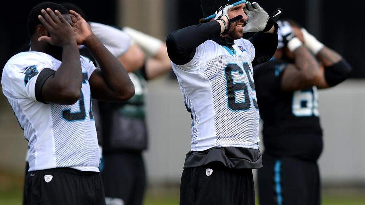 Carolina Panthers defensive end Jared Allen stretches with his teammates before practice on Wednesday, but he got most of the day off as the Panthers try to keep players fresh for a stretch of three games in 11 days.