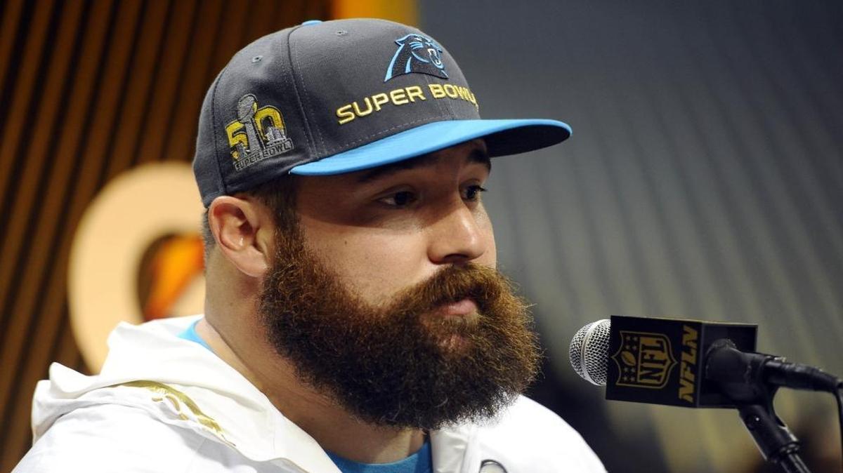 Carolina Panthers center Ryan Kalil, above, and Los Angeles Clippers forward Blake Griffin are teaming with Kenya Barris, the creator of ABC comedy “Black-ish,” as producers on a remake of the sports comedy “White Men Can’t Jump.”