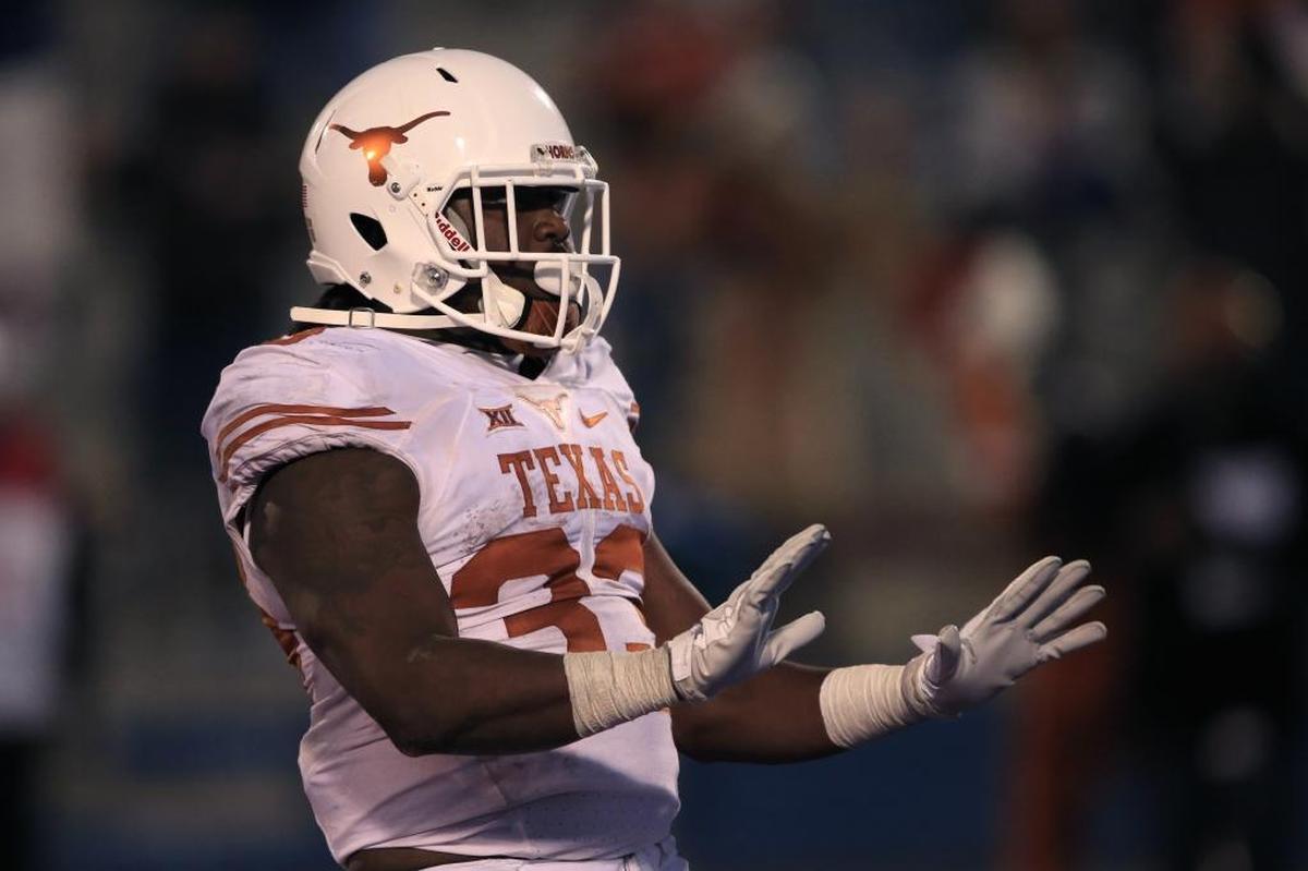 Texas running back D’Onta Foreman is Longhorn teammate Armanti Foreman’s twin brother.