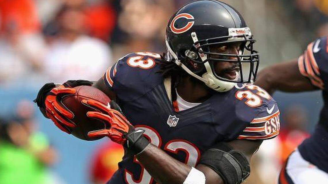 
Veteran cornerback Charles Tillman is in Charlotte meeting with the Carolina Panthers, a source says. 
