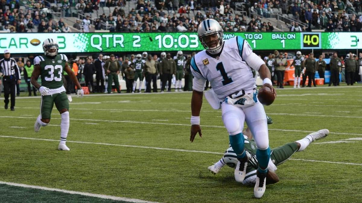 Carolina Panthers quarterback Cam Newton (1) has been freed up to run as the season has progressed and his surgically repaired shoulder has gotten stronger.