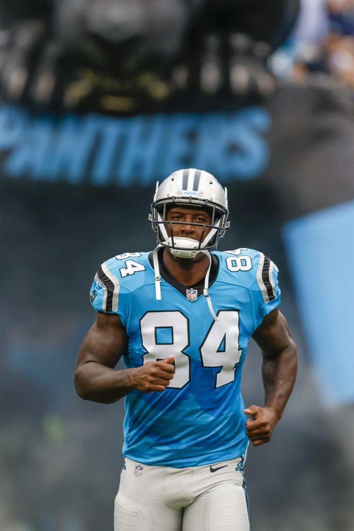 In the absence of Greg Olsen, Carolina Panthers tight end Ed Dickson (84) has seen his role, and the confidence in him to fill it, expand.