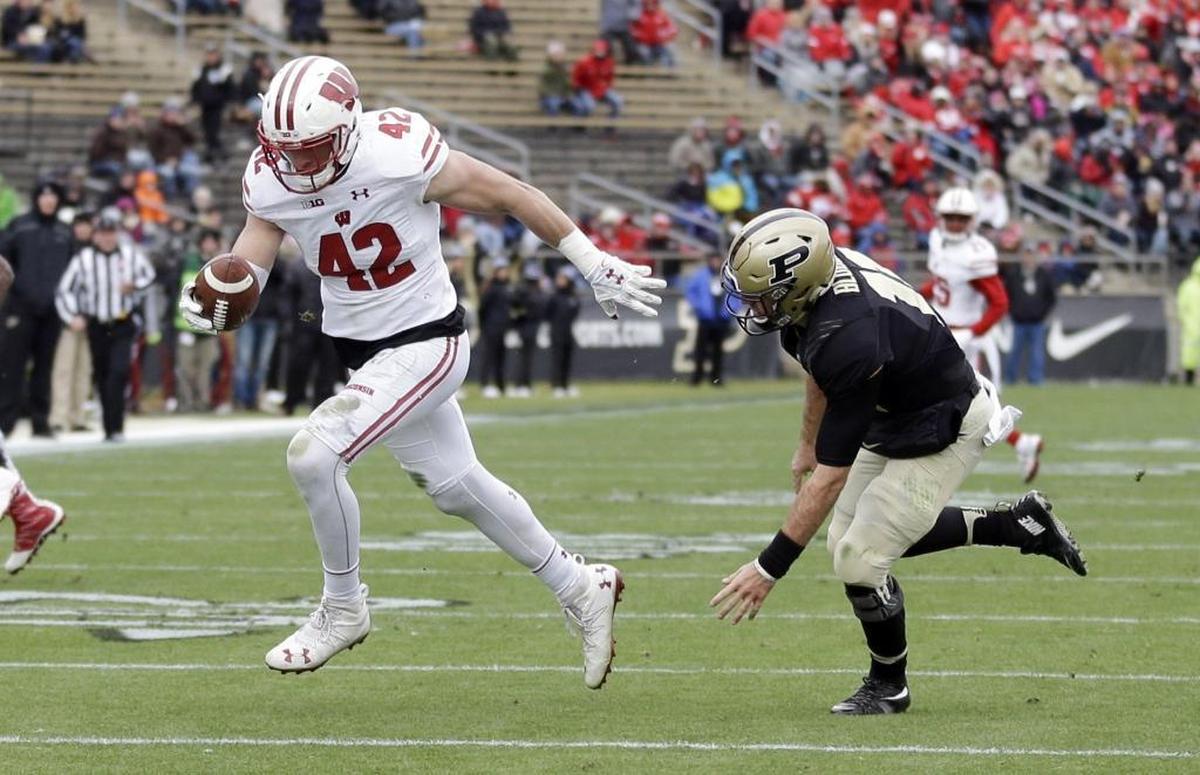Wisconsin linebacker T.J. Watt’s athleticism offers an intriguing option for the Raiders.