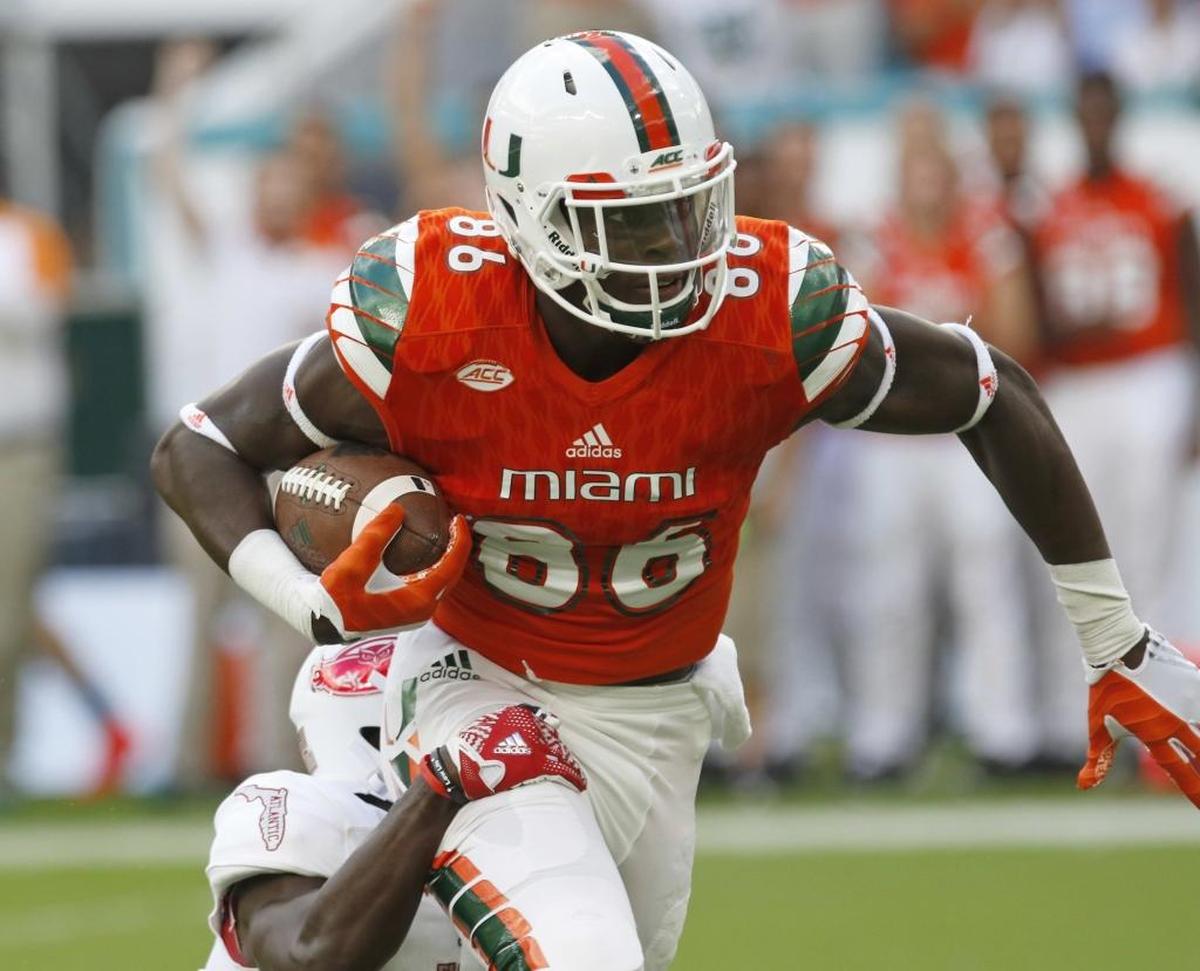 Miami tight end David Njoku (86) is an athletic freak with similar ball skills to top tight end O.J. Howard.